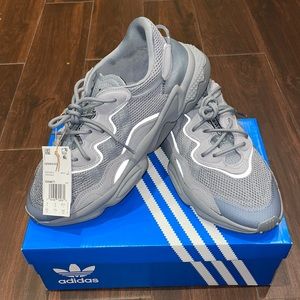 Adidas OZWEEGO Sneakers